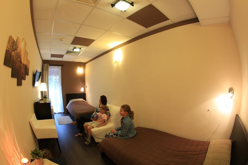 페치 Napraforgo Wellness Haz Es Panzio B&B 외부 사진