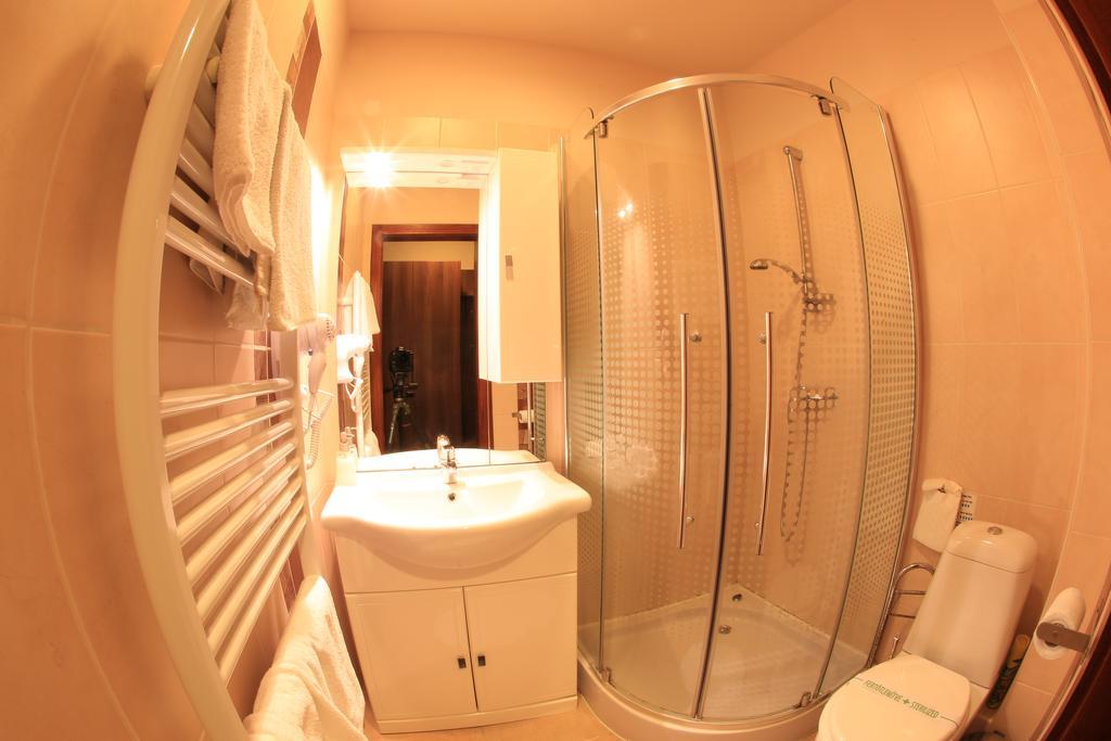 페치 Napraforgo Wellness Haz Es Panzio B&B 외부 사진