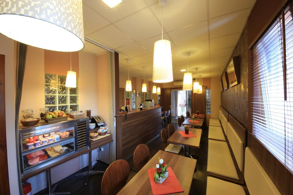 페치 Napraforgo Wellness Haz Es Panzio B&B 외부 사진